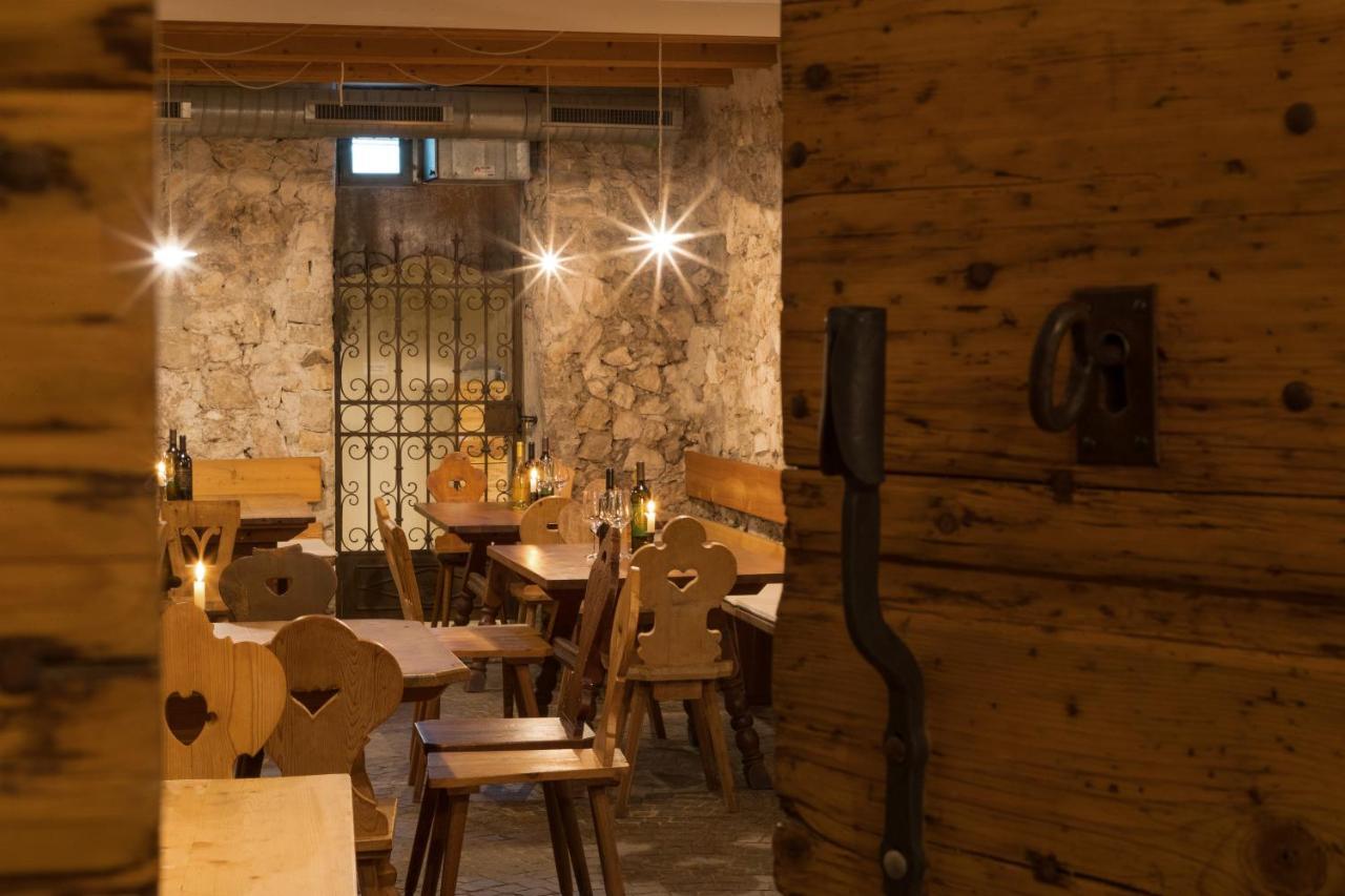 Hotel Teutschhaus Cortina Sulla Strada del Vino Exteriér fotografie